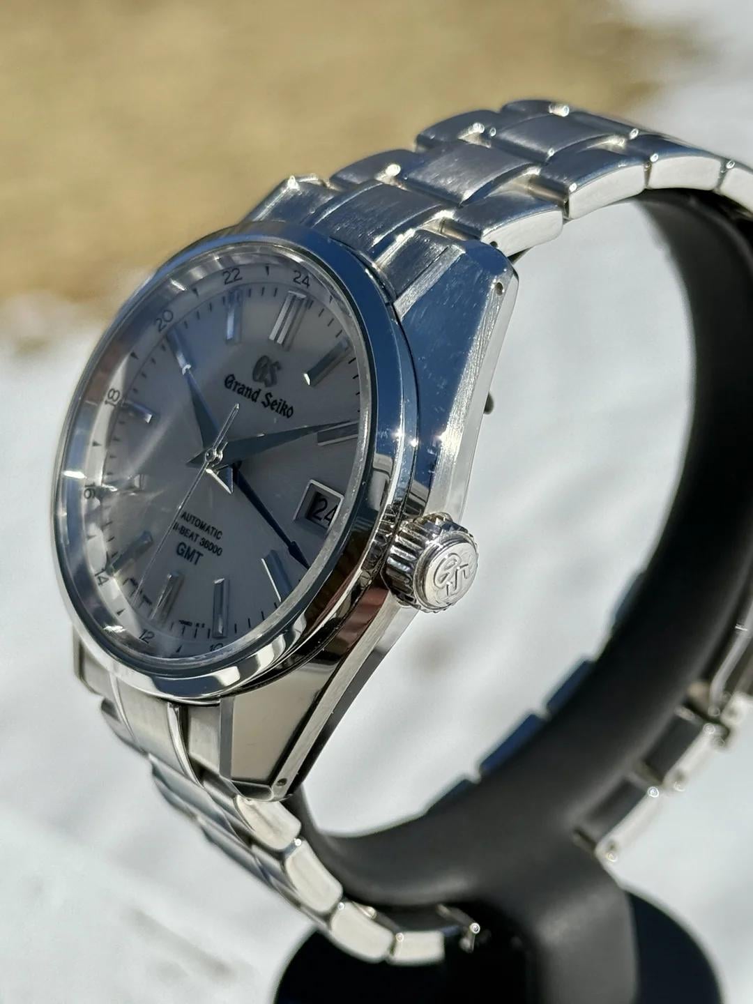 WTS] Grand Seiko SBGJ201 -White Mt. Iwate Dial 9S86 Hi-Beat