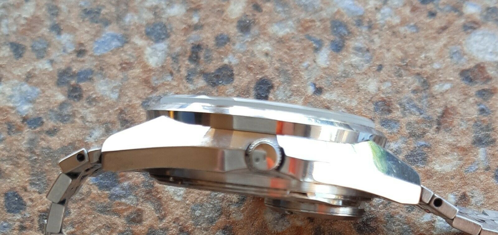 Vintage Seiko Quartz Type II (SQ) JDM 3803 7100 Kanji August