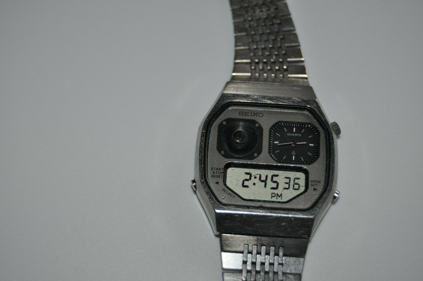 Men's Seiko Watch H239-5020 Robot Face Digi-Ana Watch 1980 Working
