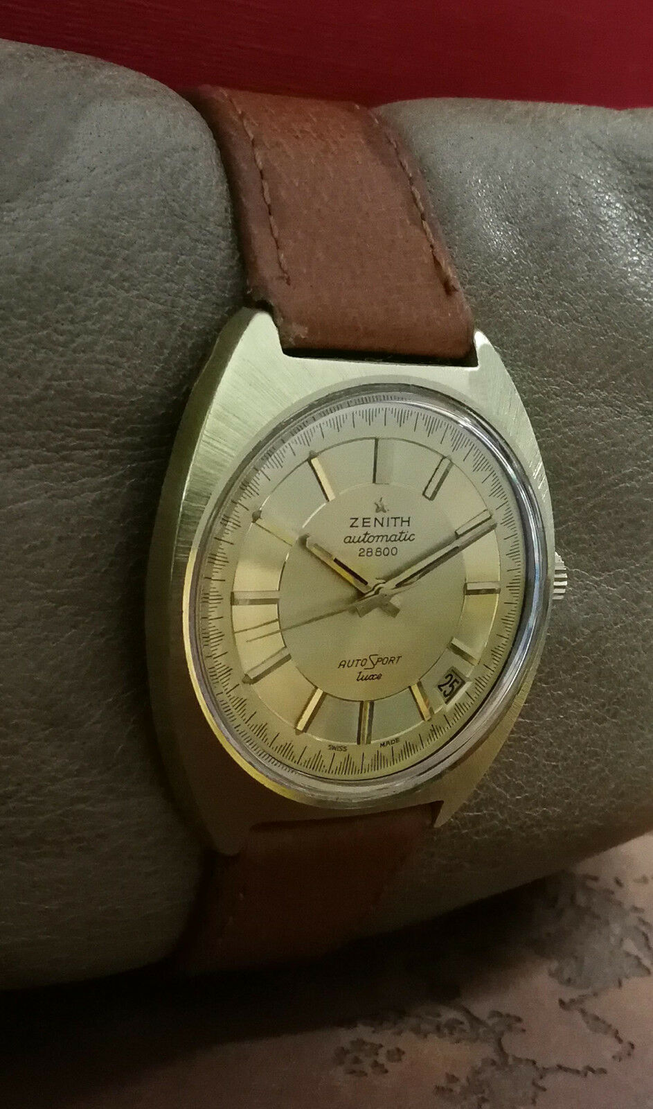 ZENITH AUTOSPORT LUXE 28800 AUTOMATIC 2562PC VINTAGE 60's RARE 23J