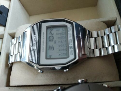 Vintage SEIKO A354-400A Full Month Calendar Alarm Watch