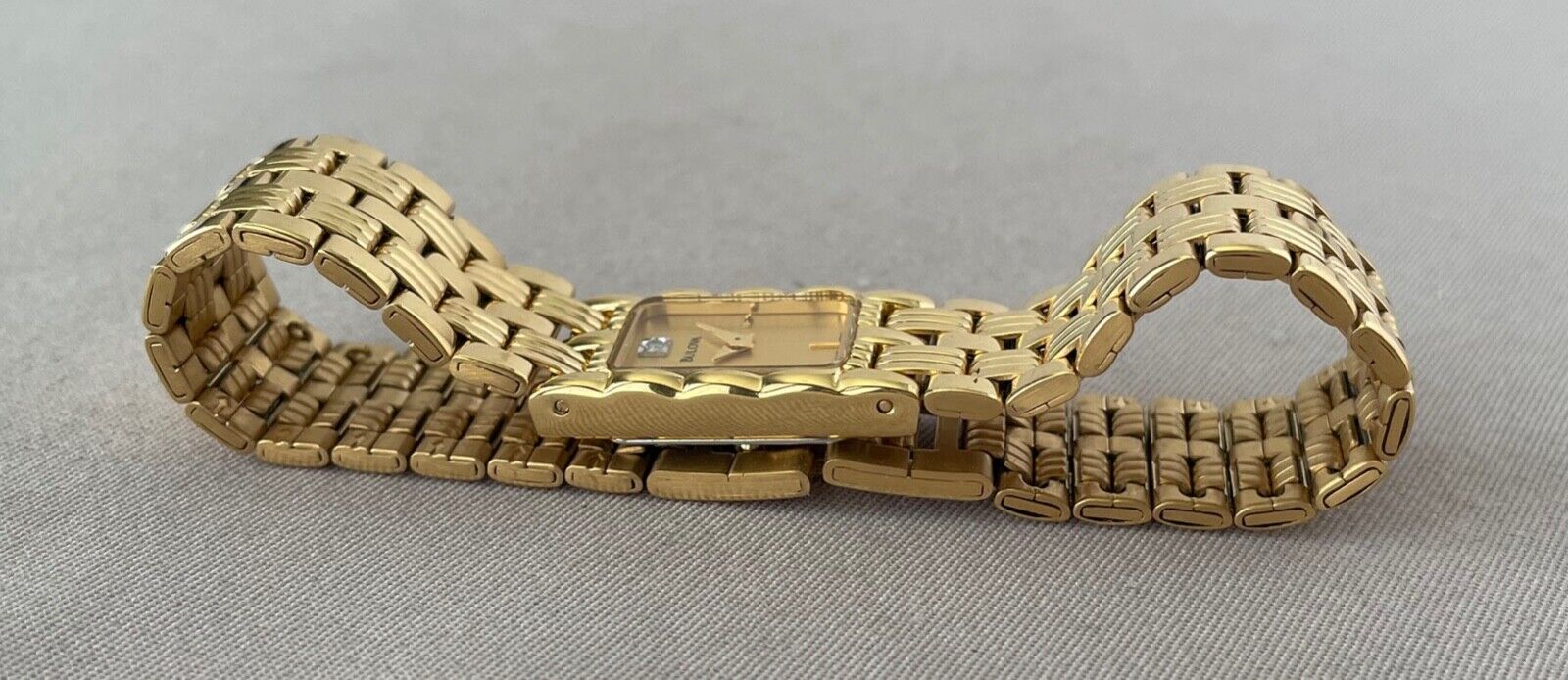 Bulova 97P13 New Battery Vintage Ladies Watch 14MM 6\