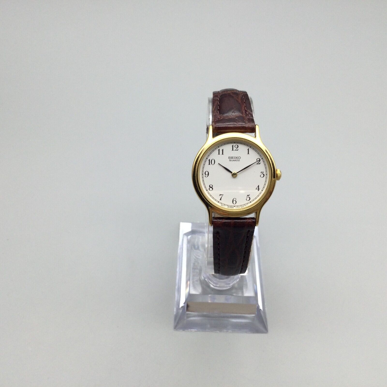 Vintage Seiko Watch Women 26mm Gold Tone V700-6091 Leather  display picture 3