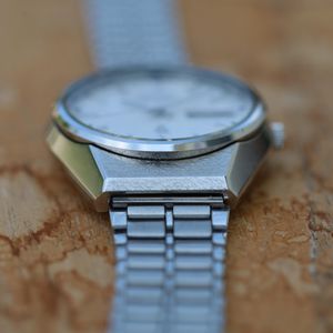 TISSOT 1853 (T055410A) Mens Quartz, Black Dial. Lovely condition