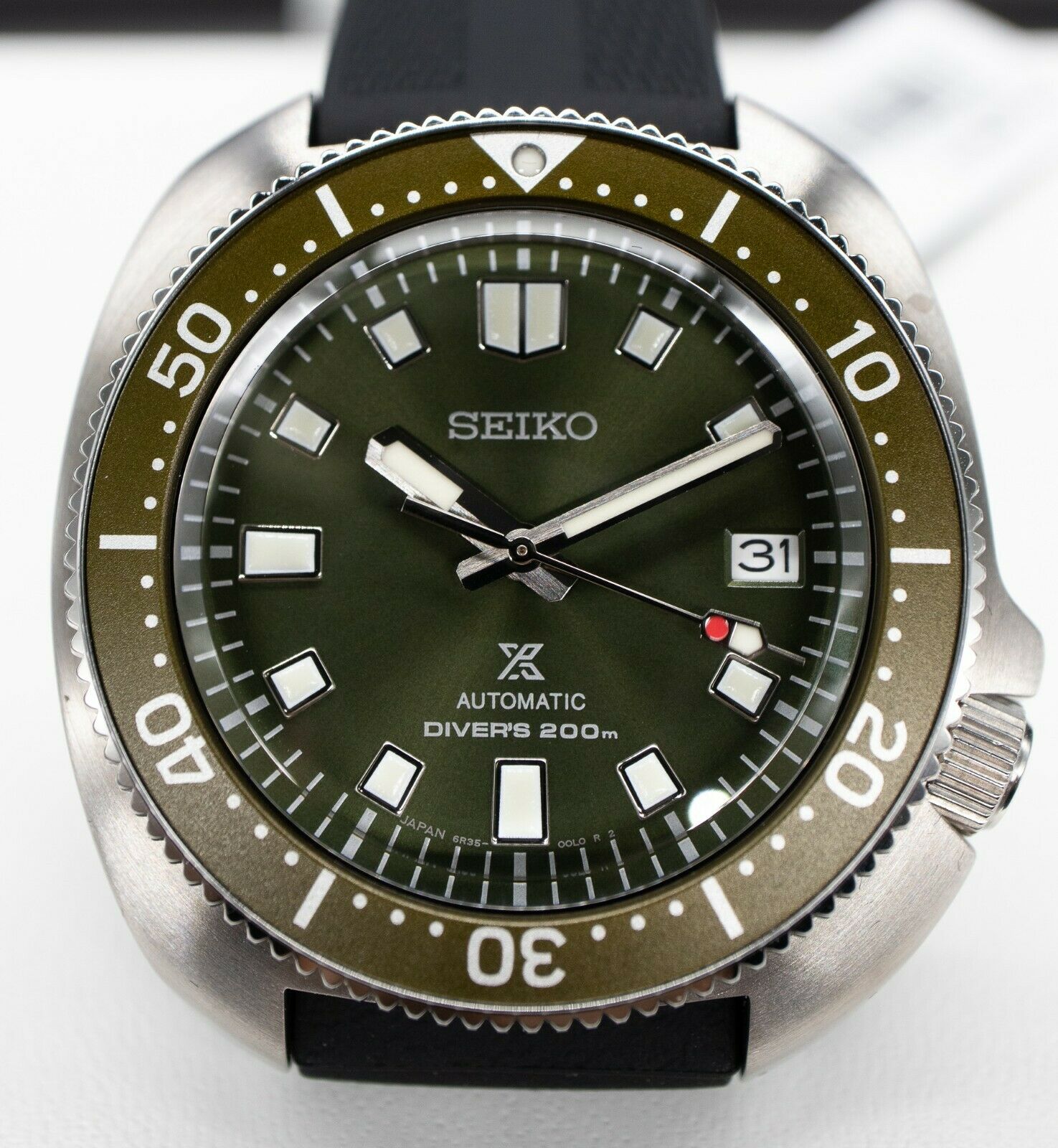 Seiko Prospex Captain Willard Green Dial 200M Divers Automatic SPB153 ...