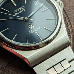 アンティーク! SEIKO SQ 8123-5270 メンズ　腕時計 WTS] Vintage Seiko SQ Quartz - 8123-5270 - Sunburst Navy