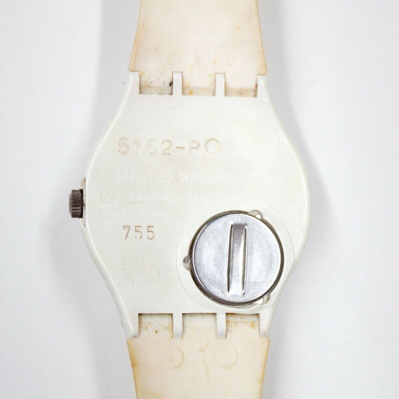 Vintage 1985 Swatch DOTTED SWISS GW104 Standard Gents Watch white