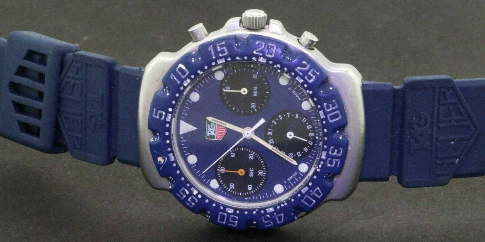 TAG Heuer Formula 1 470.513 vintage SS chronograph Blue quartz