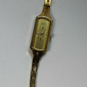 Vintage Seiko 2E20-5179 Women's Gold Tone Watch New Battery | WatchCharts