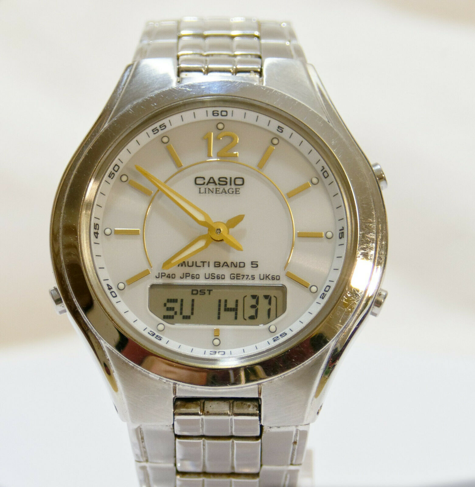 Casio Lineage Wave Ceptor Solar LCW-M200 (module 4709) Used