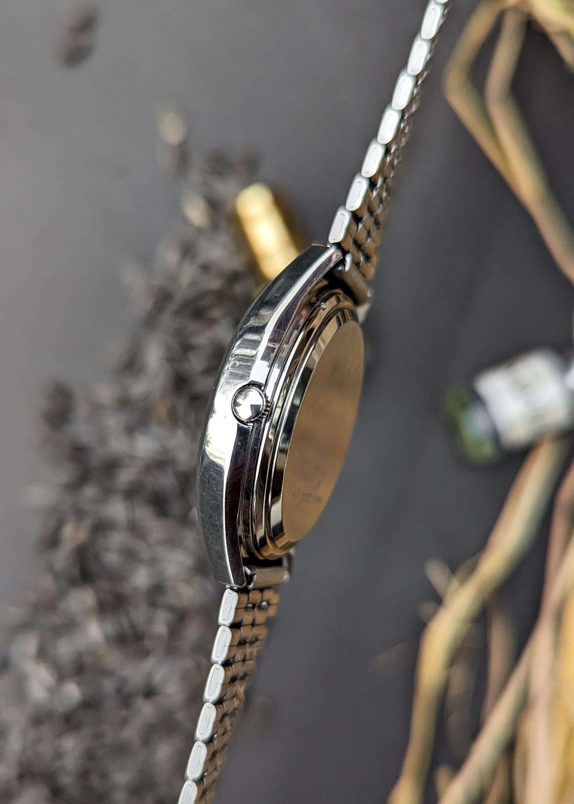 WTS] Vintage ORIENT quartz ???? Ref.529603-60 // Lining dial