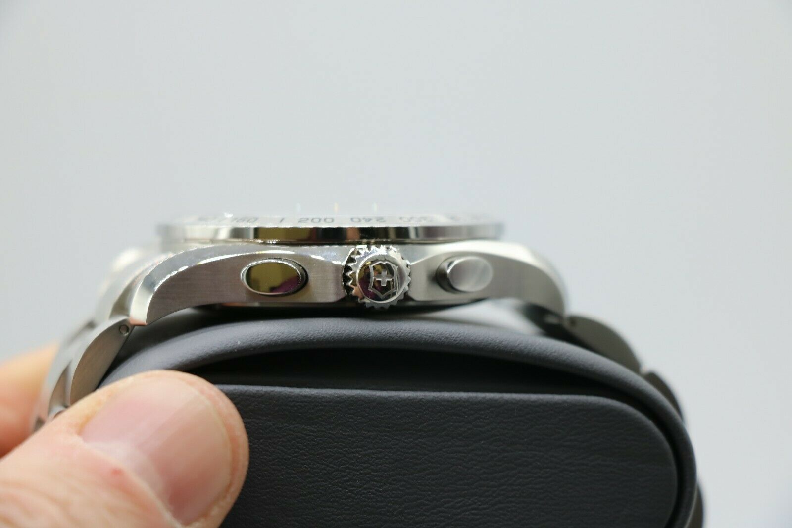 Victorinox Swiss Army Classic XLS Silver Dial SS Quartz Mens Watch