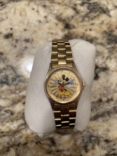 Seiko starburst mickey mouse cheap watch