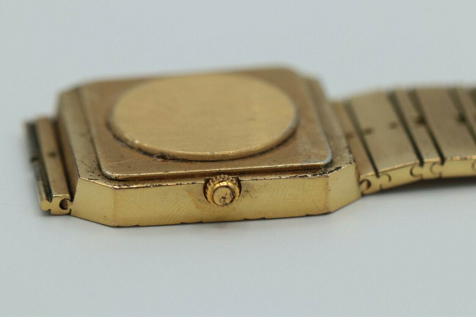 Vintage 100 genuine piaget swiss made wrist watch gold tone g.101