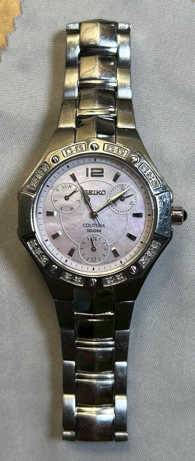 SEIKO Coutura 100M 5Y85 0AJ0 Chronograph Diamonds MOP Dial