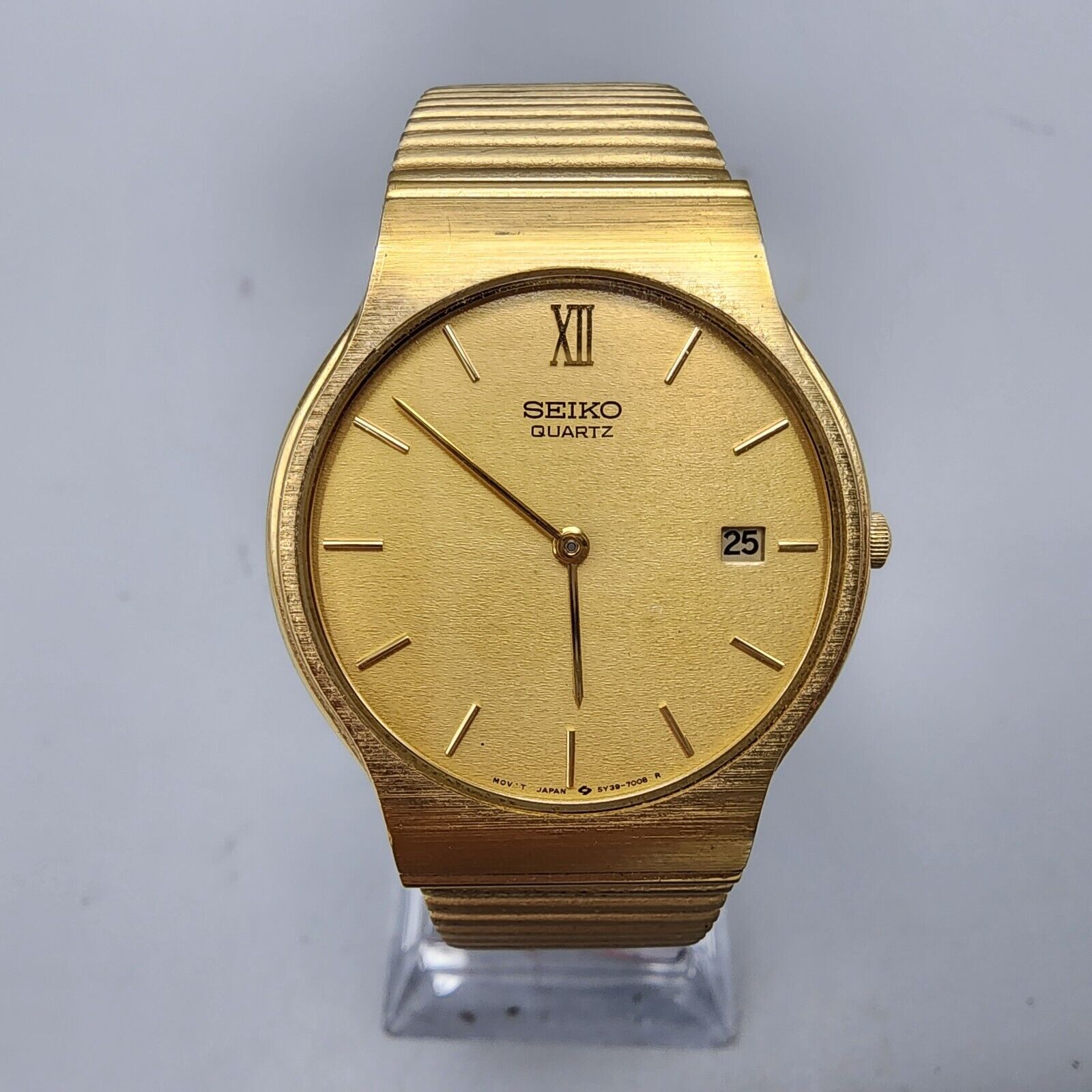 Vintage Seiko Watch Men Gold Tone Gold Dial Date Round 32mm 