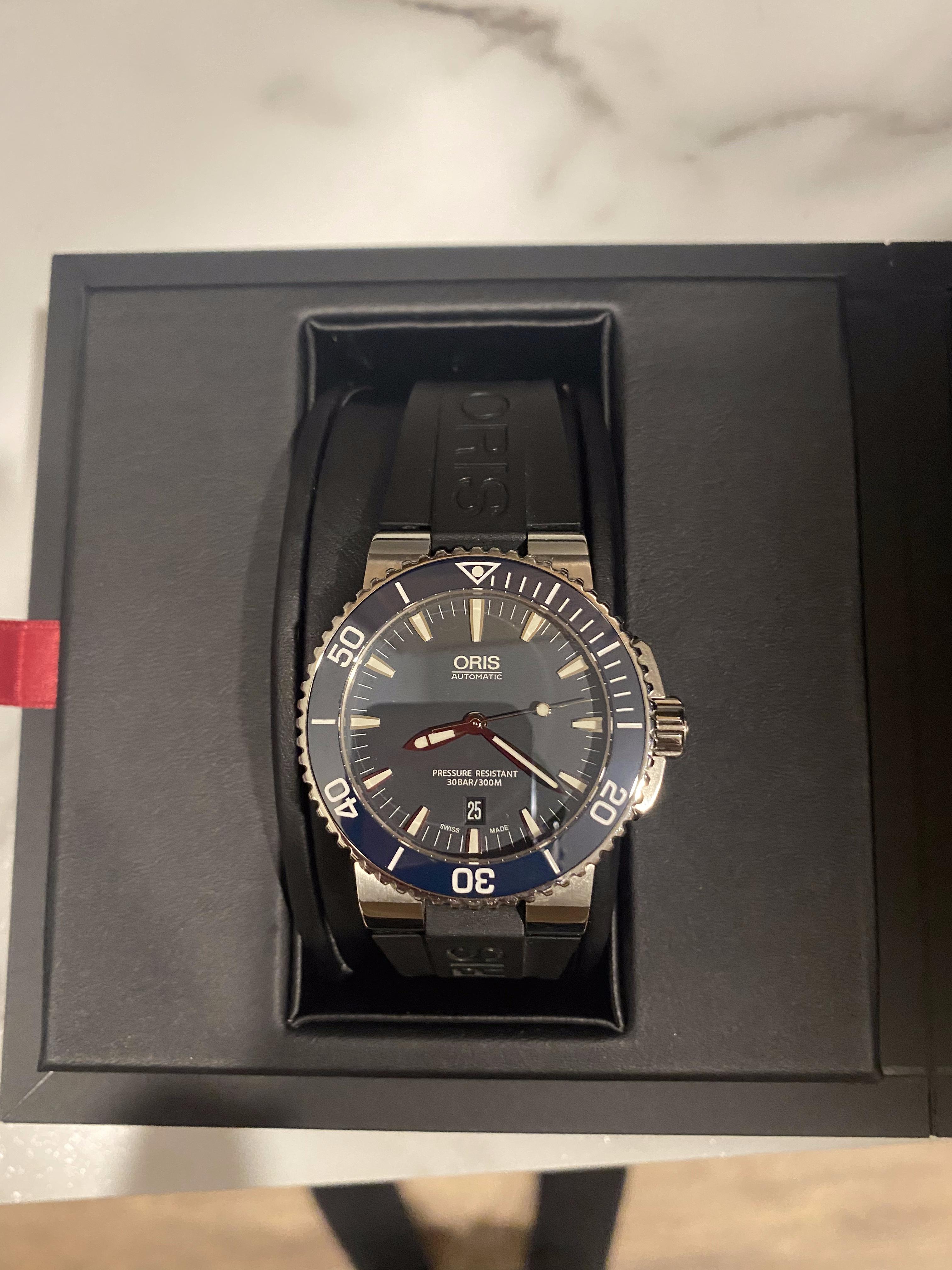 WTS Oris Aquis Blue Dial 43mm Cut Rubber Strap WatchCharts