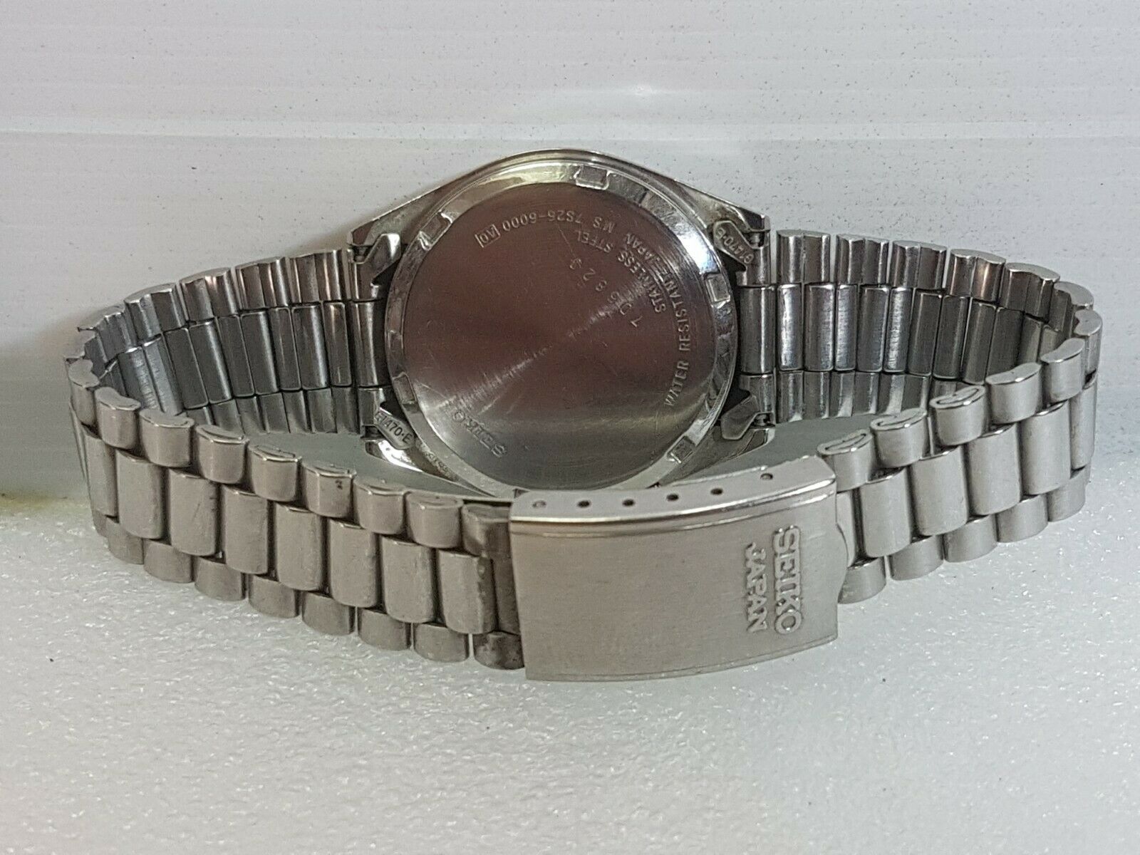 VINTAGE SEIKO 5 Japan 7S26-6000 Arabic Dial Automatic 21J