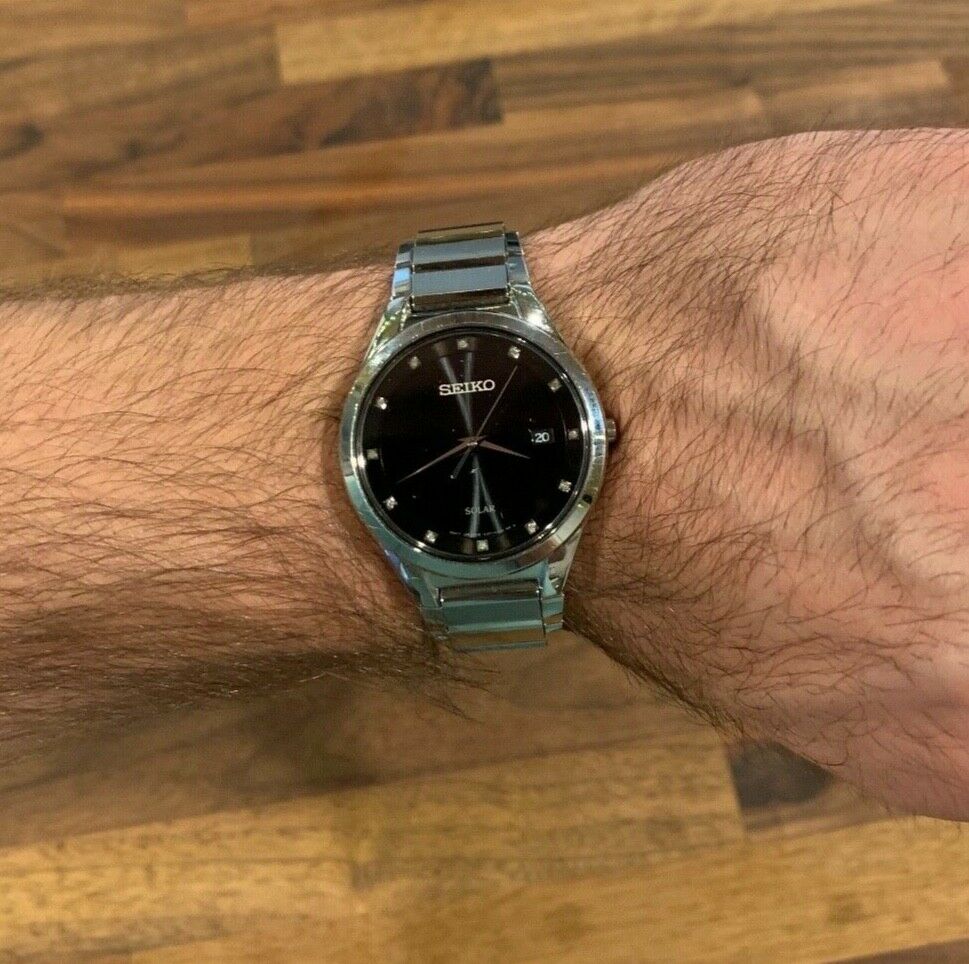 Seiko V157-0AP0 Men's Solar Watch - Used | WatchCharts