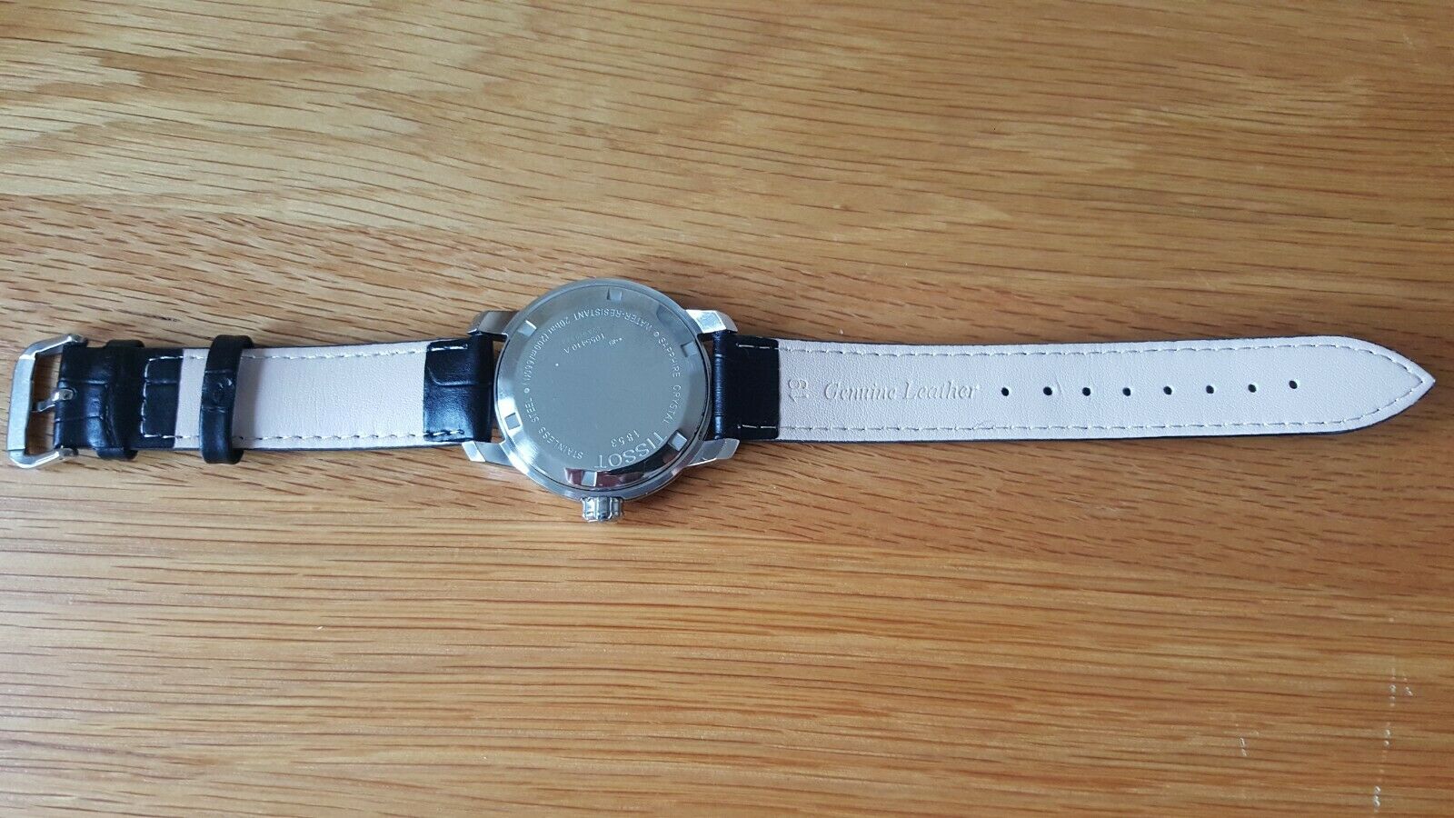 TISSOT 1853 (T055410A) Mens Quartz, Black Dial. Lovely condition