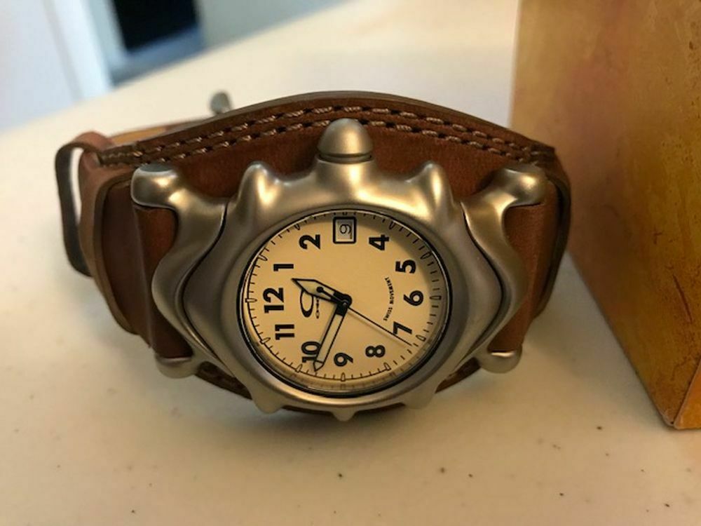 Oakley Saddleback Men's Watch, Brown 