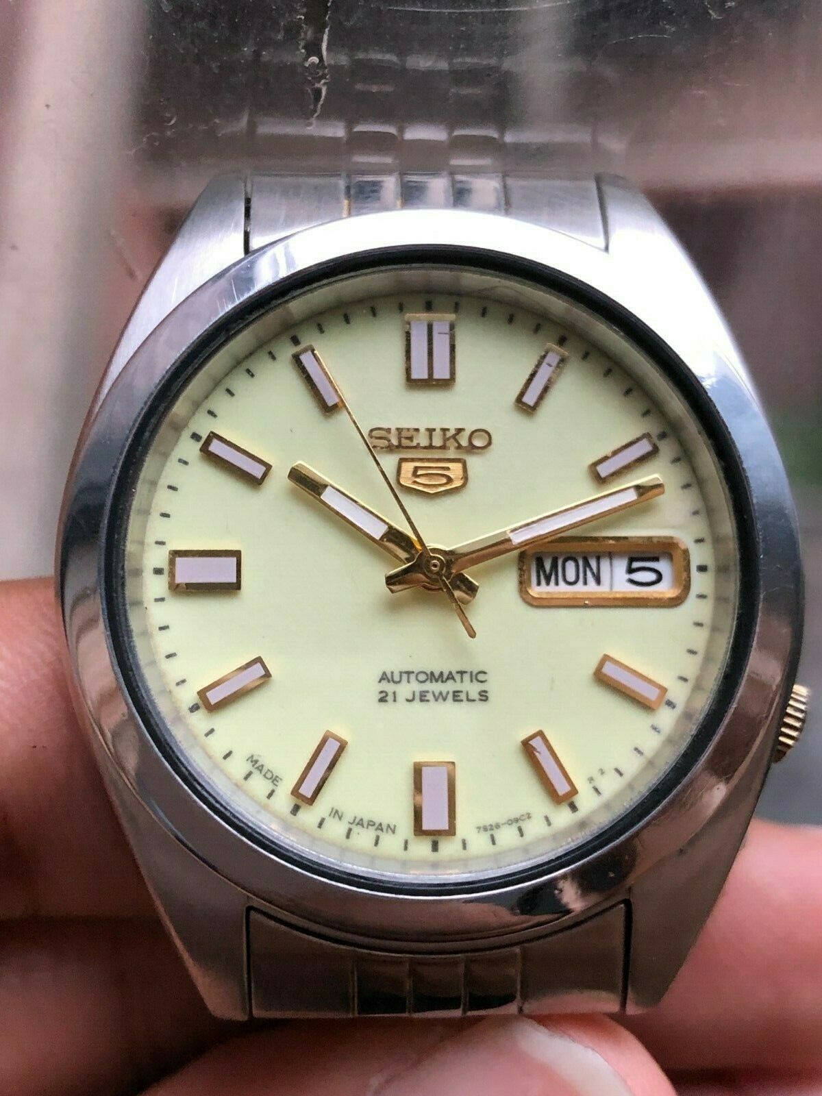 Seiko 5 Sunburst RADIUM Stunning dial FULL LUMED dial Vintage 7S26