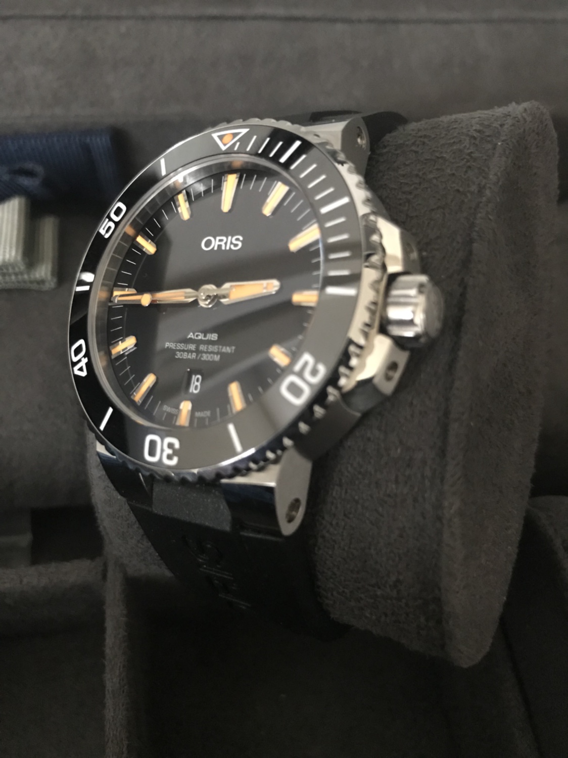 FS Oris Aquis 2017 Model Black Orange on Rubber WatchCharts