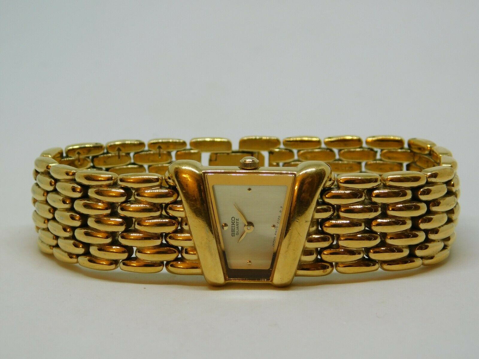 Seiko 4N00-574H Gold Tone Quartz Analog Ladies Watch Seiko 4N00-574H Gold Tone Quartz Analog Ladies Watch