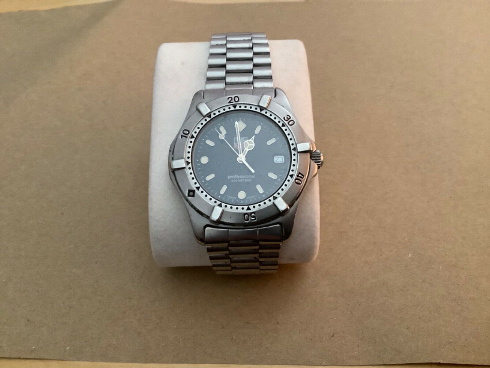 Genuine Tag Heuer 2000 Series WE110 R. Repair needed to bezel