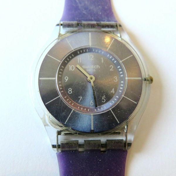 SWATCH SKIN WATCH PURPLE CLASSINESS SFK 365 IN GOOD WORKING USED