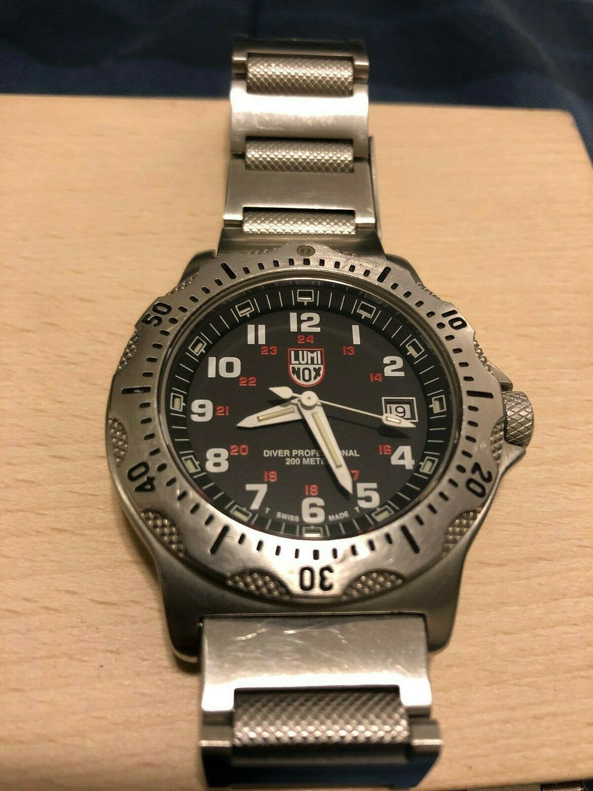 Luminox 8000 2025