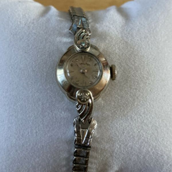 vintage-lady-hamilton-14k-gold-biggs-wristwatch-2-diamonds-running