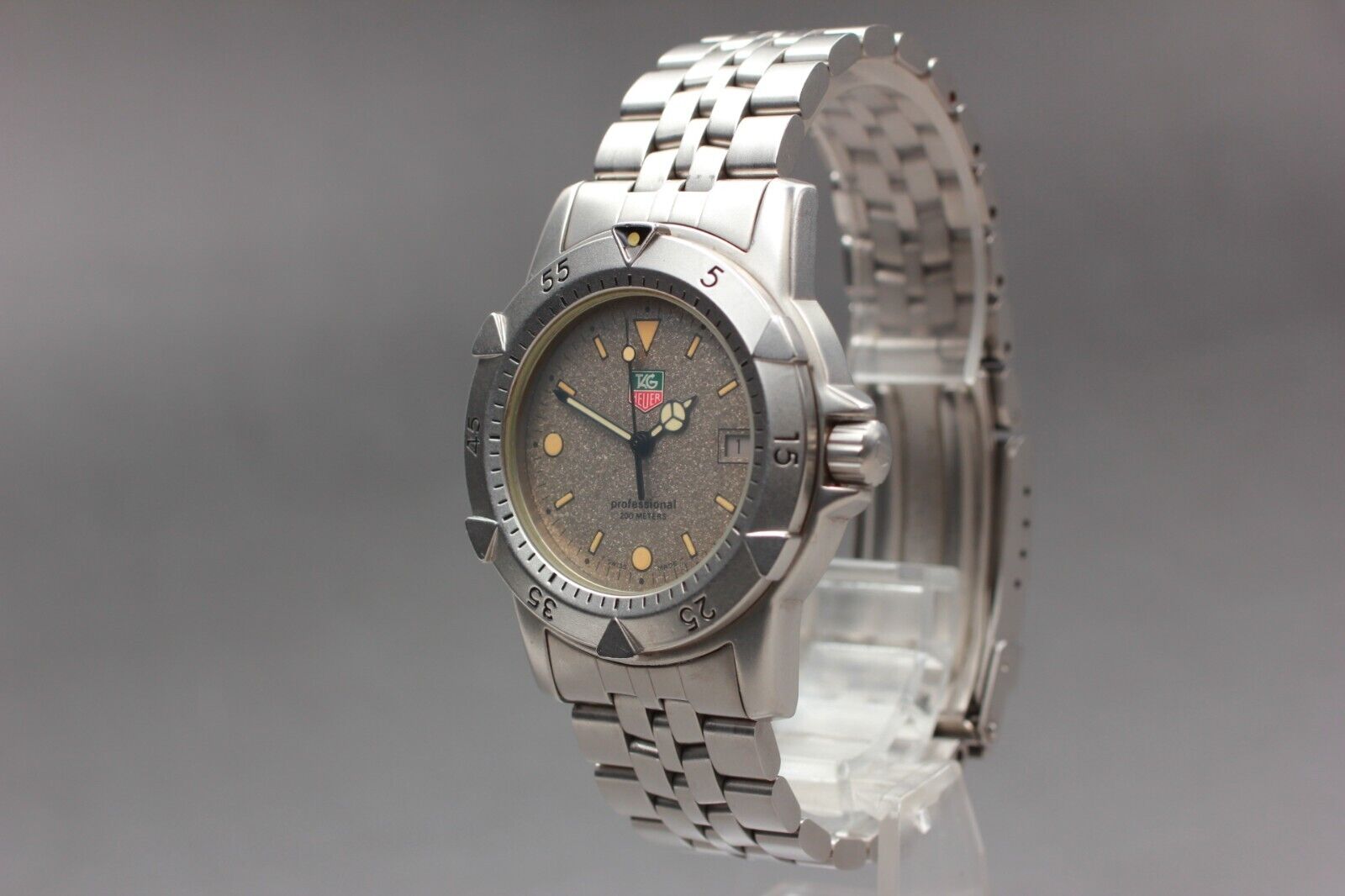 Near MINT TAG HEUER 1500 Professional 959.713G Gray 200m Quartz