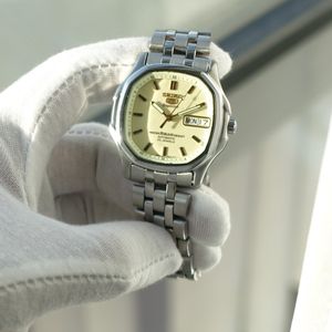 Seiko Superior SRP033K1 World Timer Automatic *MINT* Saphire 