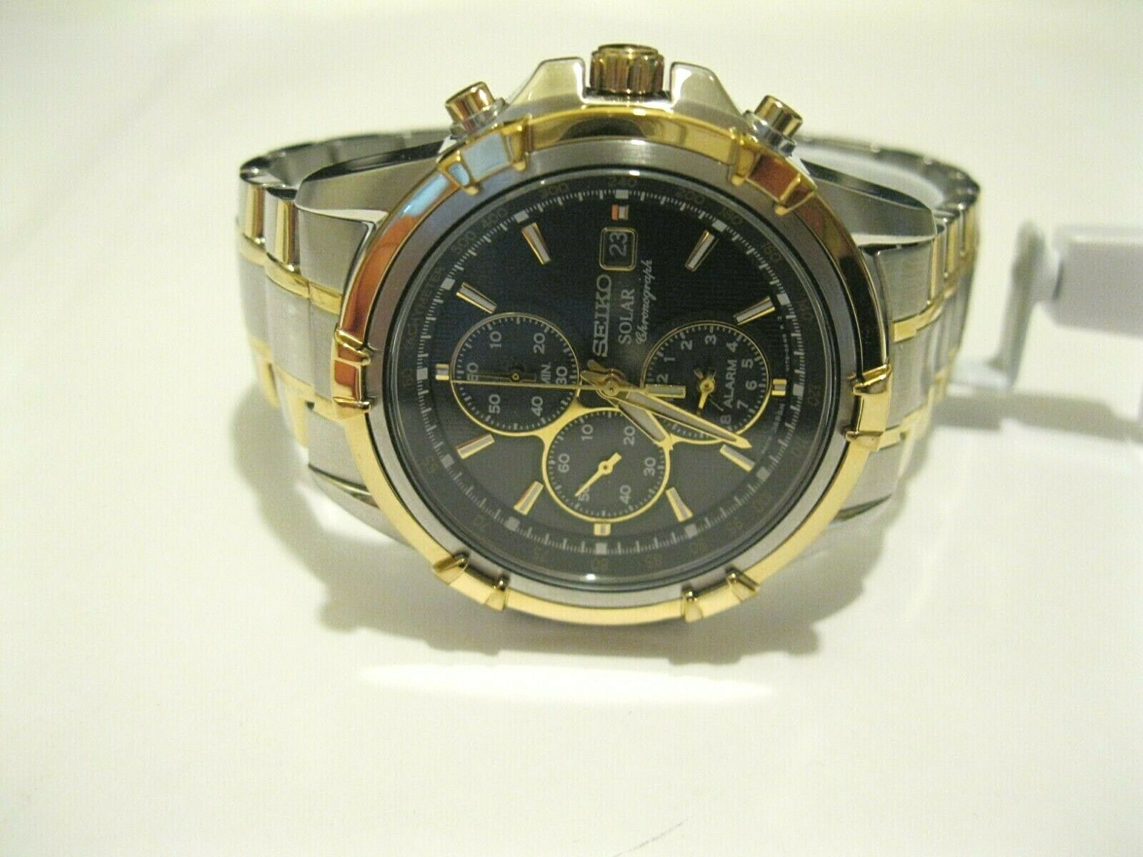 Seiko Men's Black Dial Two Tone Solar Chronograph ''Pre-Owned'' Watch ...