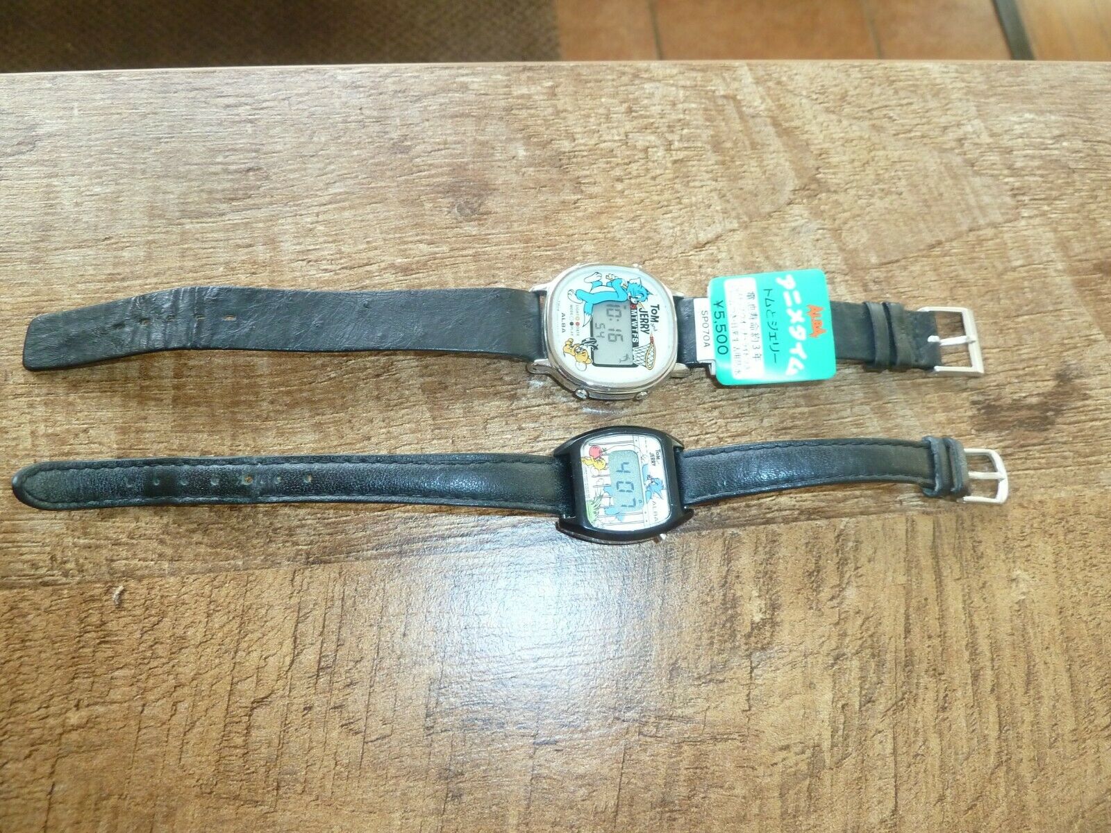 Vintage 2X Alba by Seiko Tom & Jerry digital quartz 