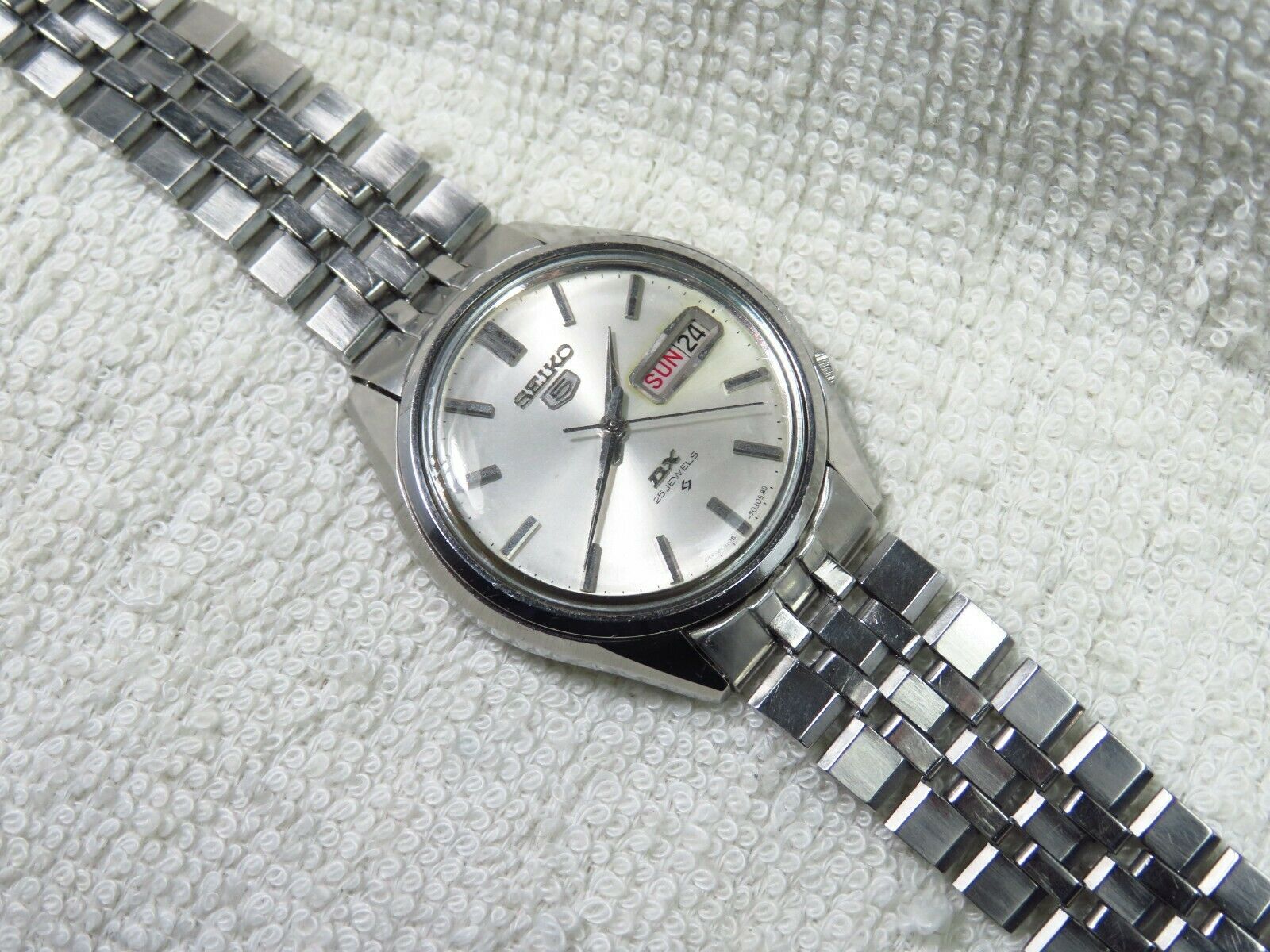 Vintage 1967 SEIKO 5 DX Automatic watch [ 6106- 7030] | WatchCharts  Marketplace