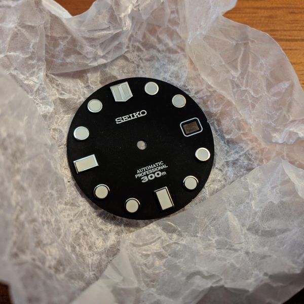 [WTS] Aftermarket dial for Seiko with 3pm crown | WatchCharts Marketplace