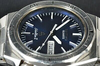 Seiko 7546-7040 Silverwave Quartz dive watch works well, blue dial