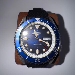 SEIKO 5 5126-8010 Automatic 23 Jewel Stainless Case 18mm Lugs