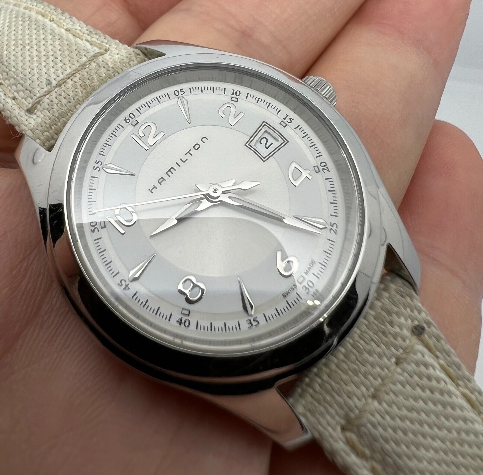 HAMILTON JAZZMASTER REF H182510 QUARTZ 32 mm WOMEN'S WATCH IN FINE