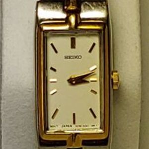 Vintage Ladies Seiko Quartz Gold Tone Watch 2E20-7479 | WatchCharts