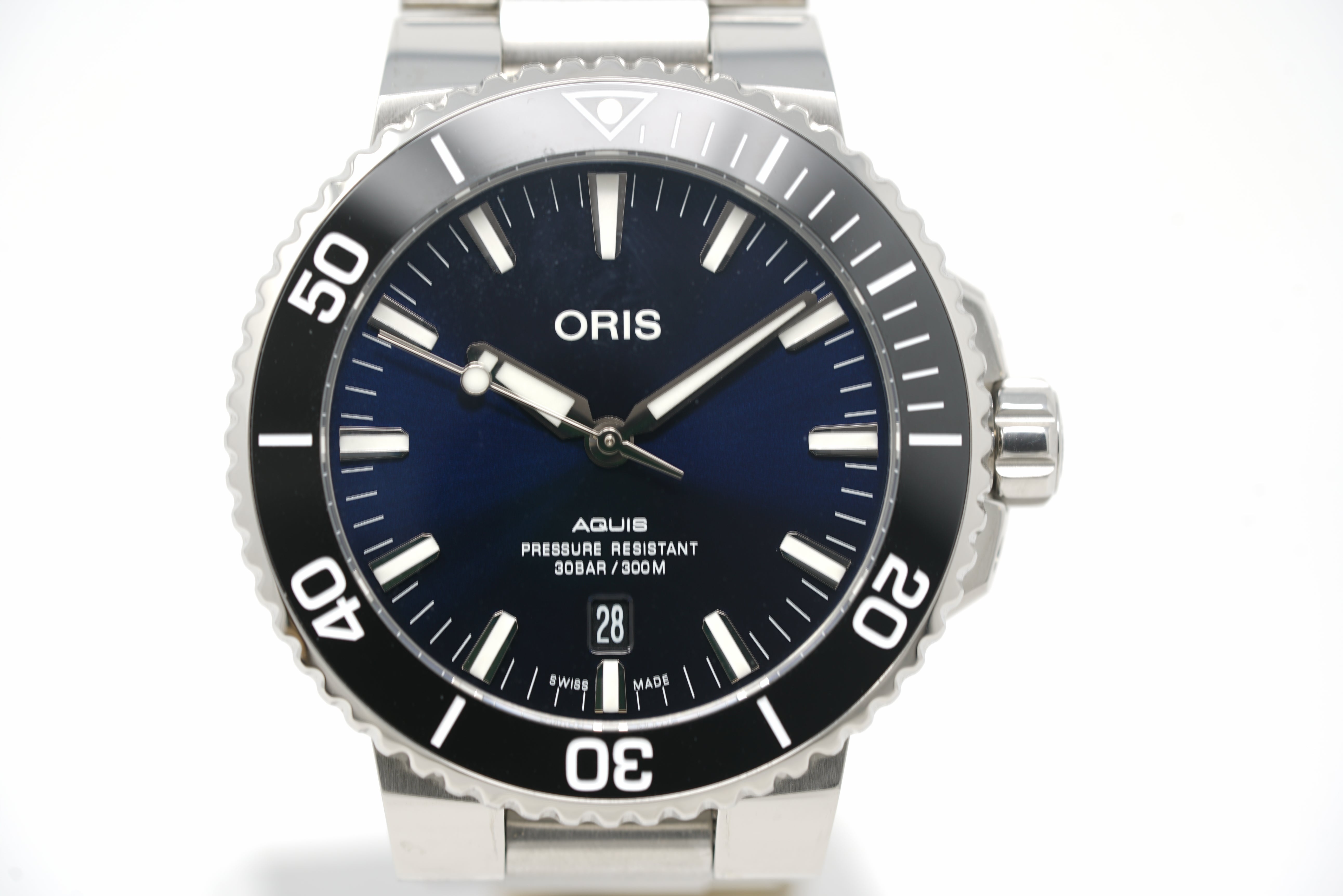 1 099 USD FS Pre Owned Oris Aquis Date 01 733 7766 4135 07 8 22