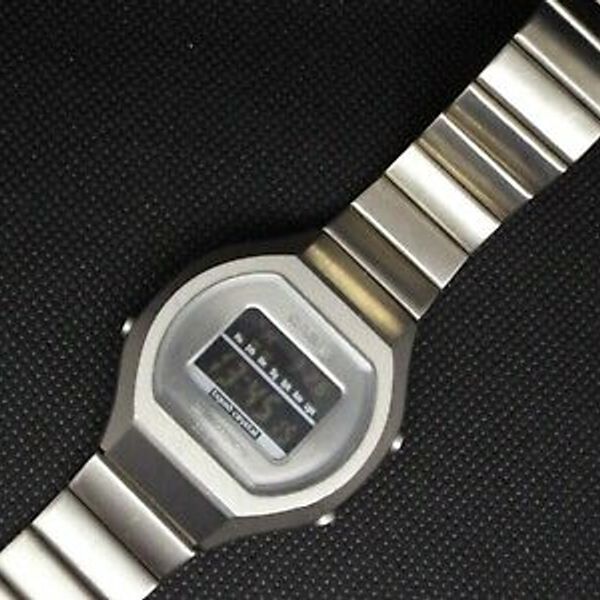 VINTAGE CASIO DIGITAL WATCH CASIOTRON FULL TITANIUM TRN-100T VINTAGE CASIO DIGITAL WATCH CASIOTRON FULL TITANIUM TRN-100T