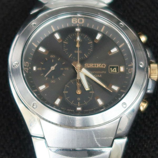 SEIKO 7T92 0HX0 MEN'S CHRONOGRAPH WATCH BLACK & GOLD FACE