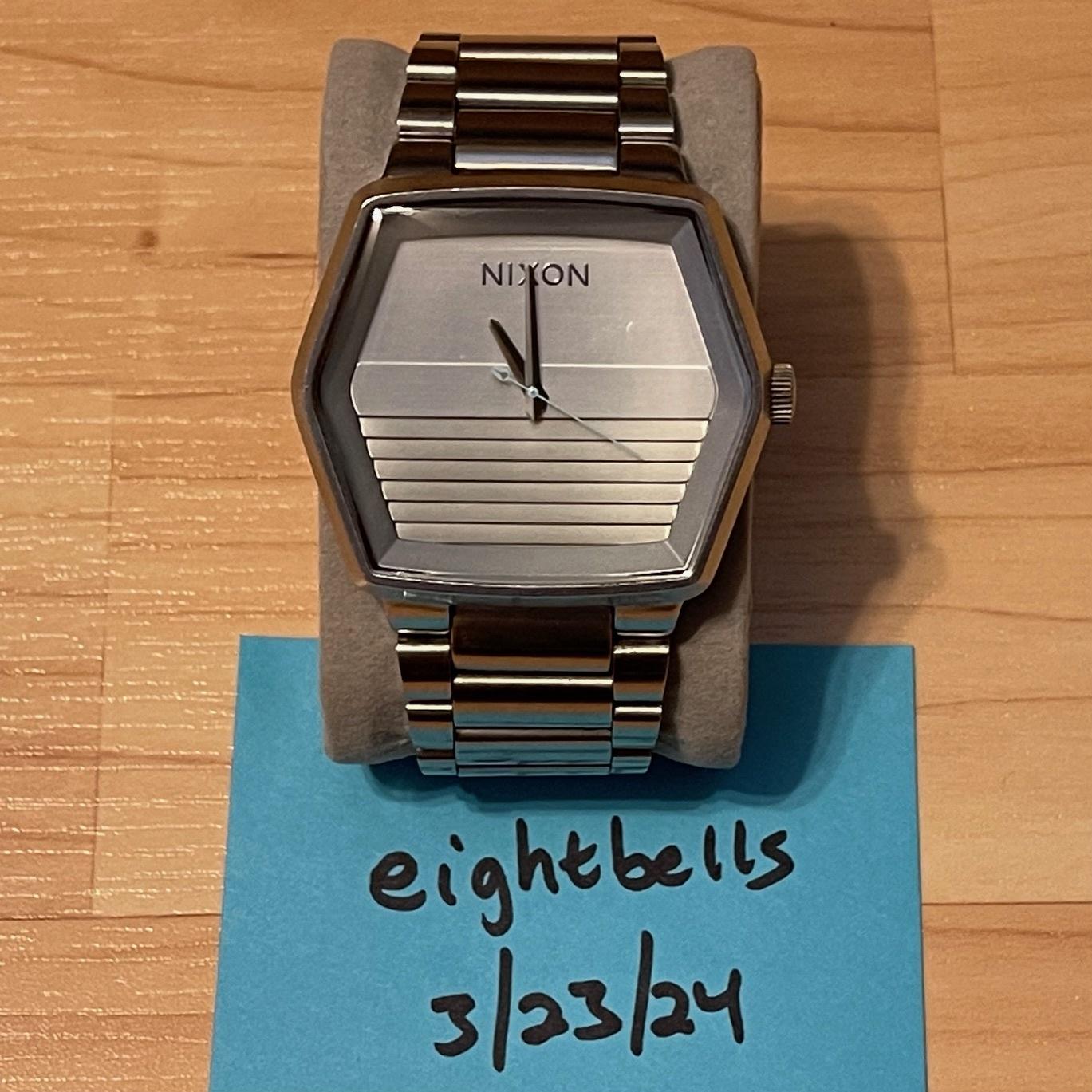 WTS] Nixon The Mayor “Key to the City” Vintage Hex Surf Analog 
