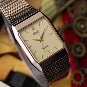 SEIKO DOLCE QUARTZ 25mm Rectangle Black Dial Ref.9531-5070