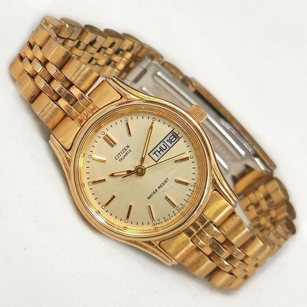 Citizen Day Date Watch 6000-S38231 Gold Tone 23mm Womens | WatchCharts ...