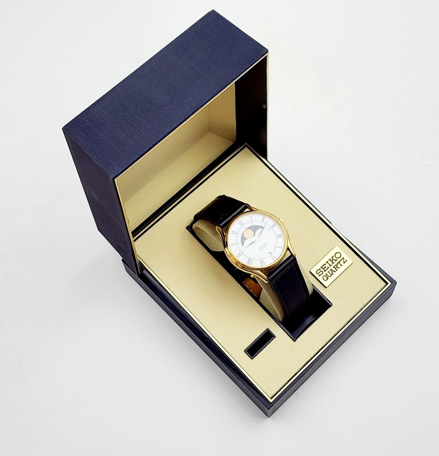 Men's JAPAN Vintage 1989 MOONPHASE Watch SEIKO 6F24-8000. In