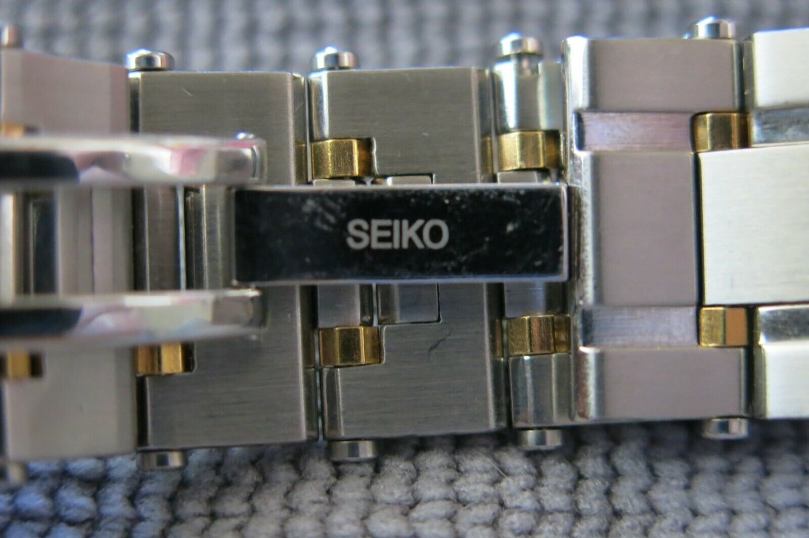 Seiko Men's Quartz SGD515 7N42-7189 2 tone Stainless Bracelet Sapphire  Crystal | WatchCharts